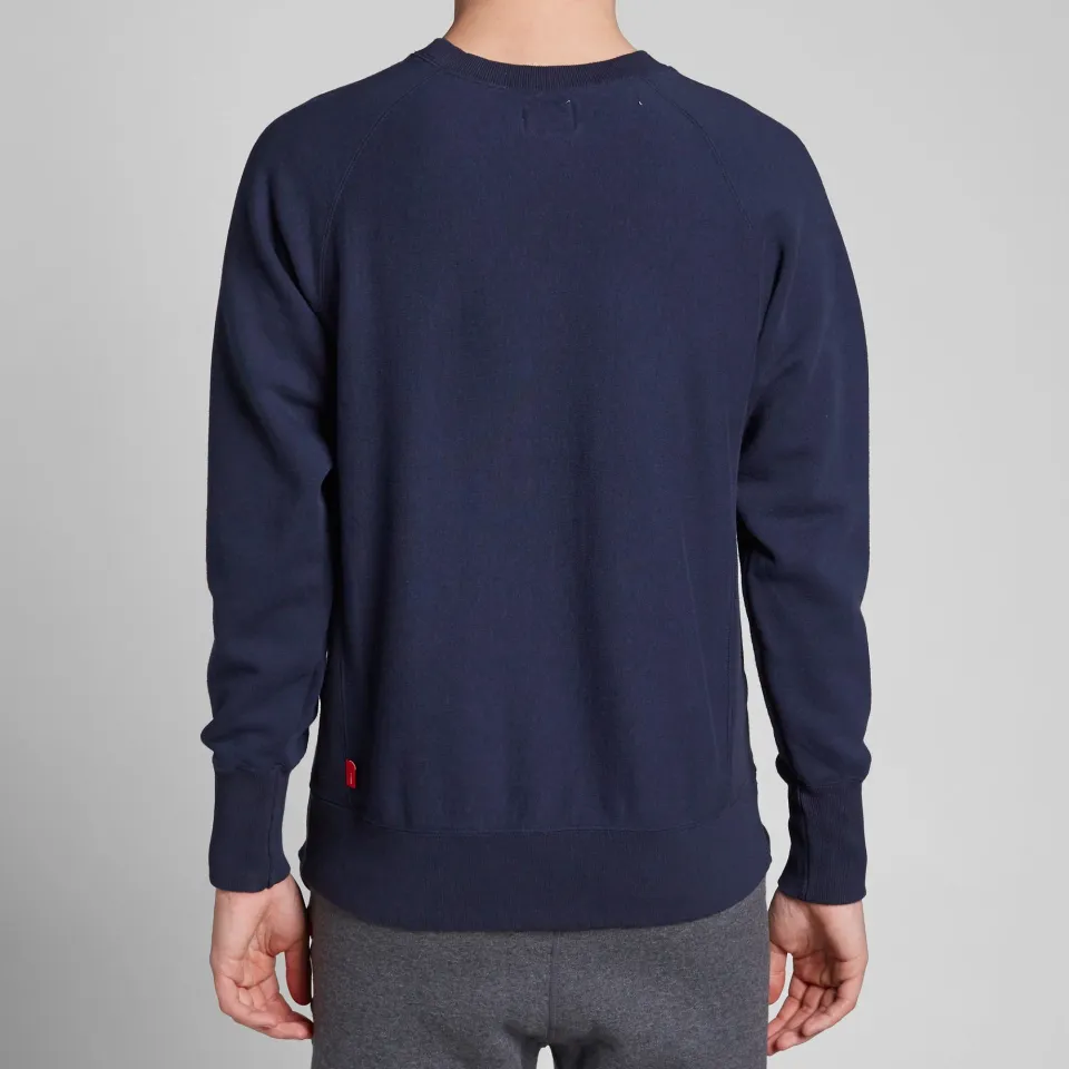 Design 01 Crew Sweat