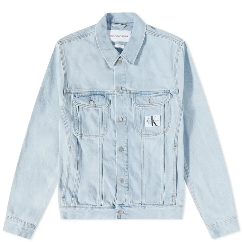 Classic 90s Light Wash Denim Jacket