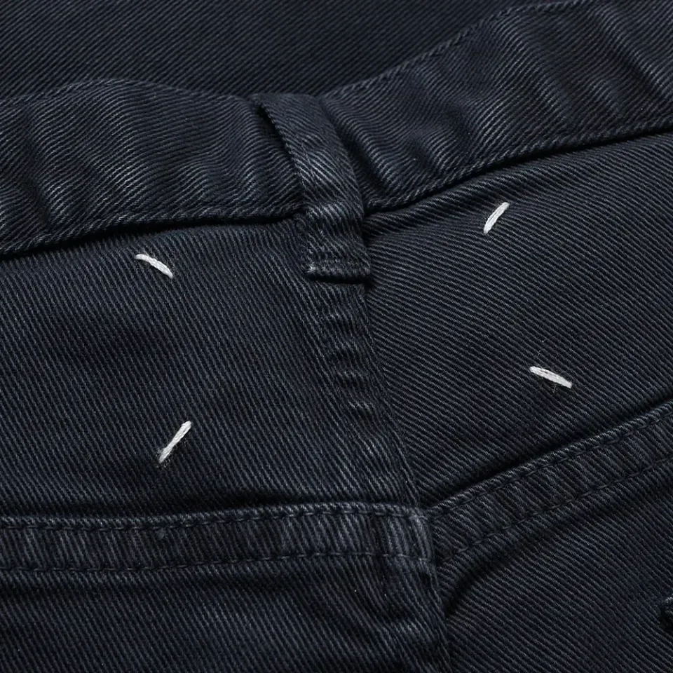 10 Garment Dyed Slim Jean