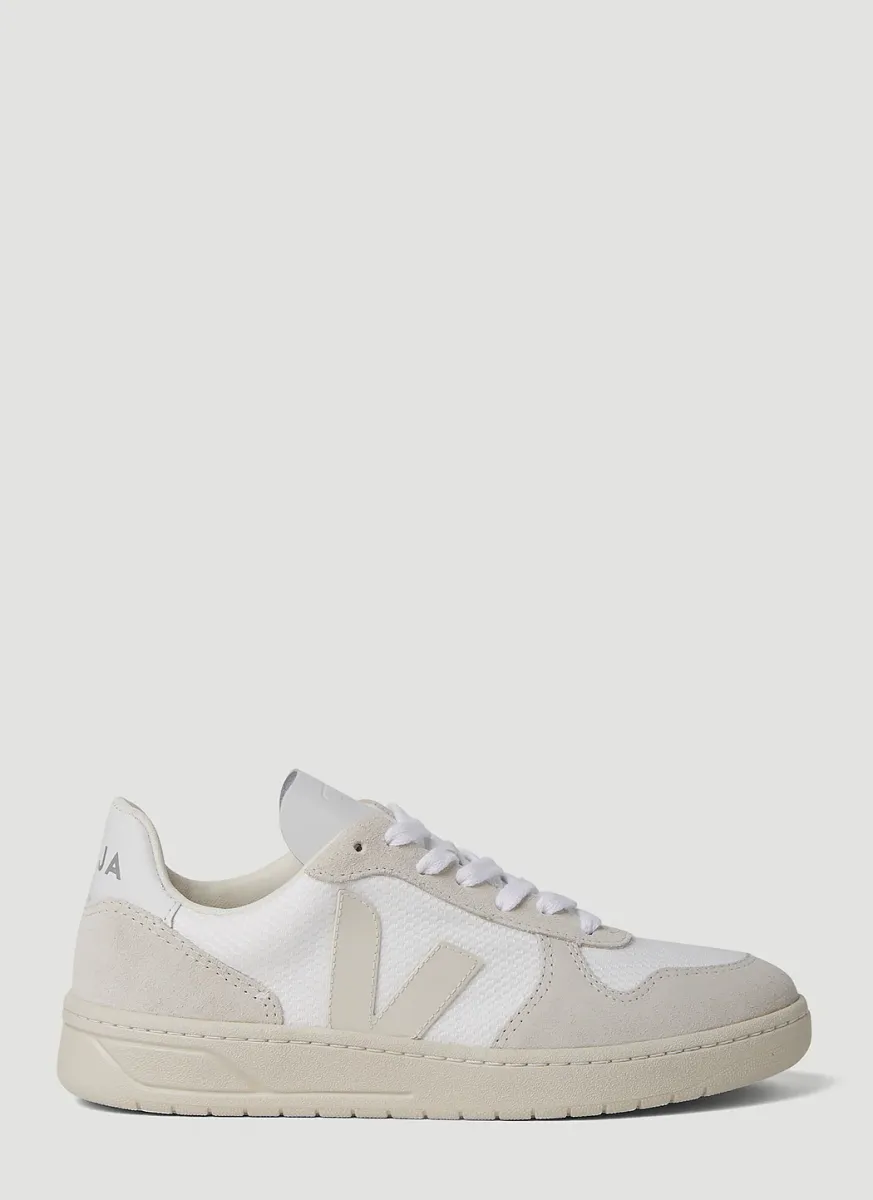 V-10 Sneakers