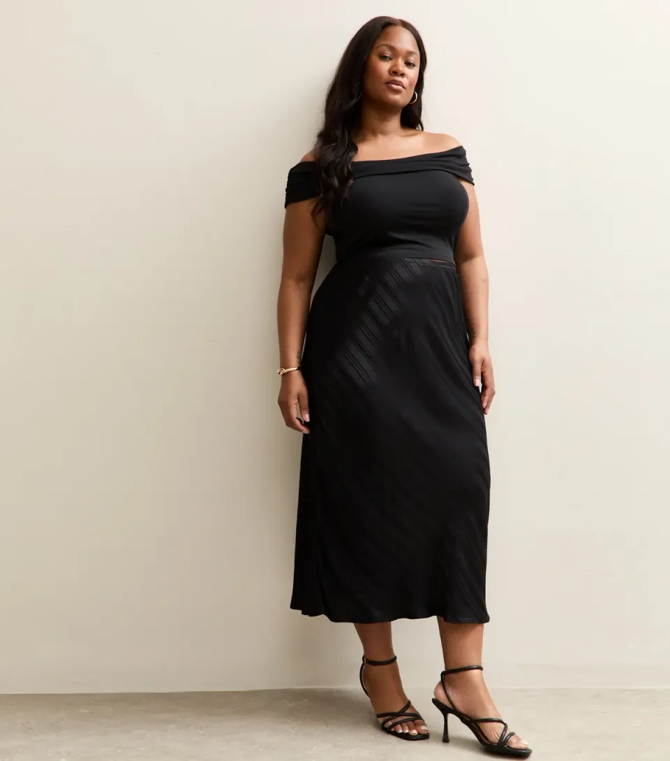 Women's Plus Size Black Striped Satin Bias Cut Midi Skirt Curves