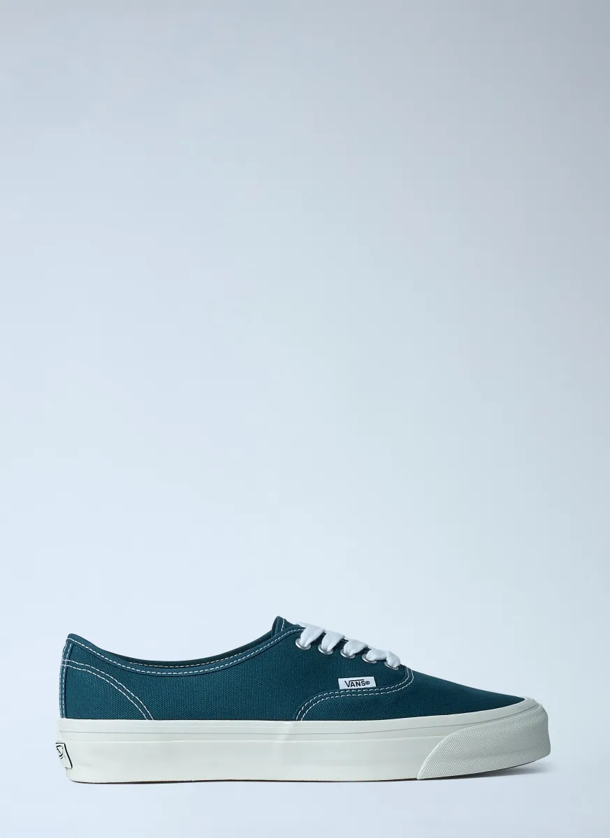 LX Authentic 44 Sneakers