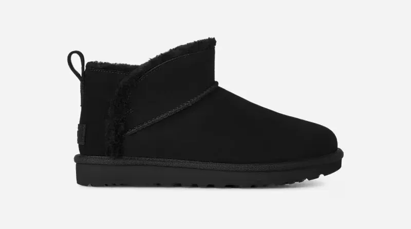 Classic Ultra Mini Aiyanna Boot, Wool