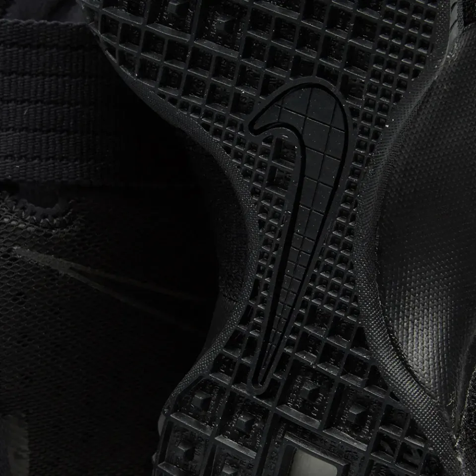 LeBron Soldier 10