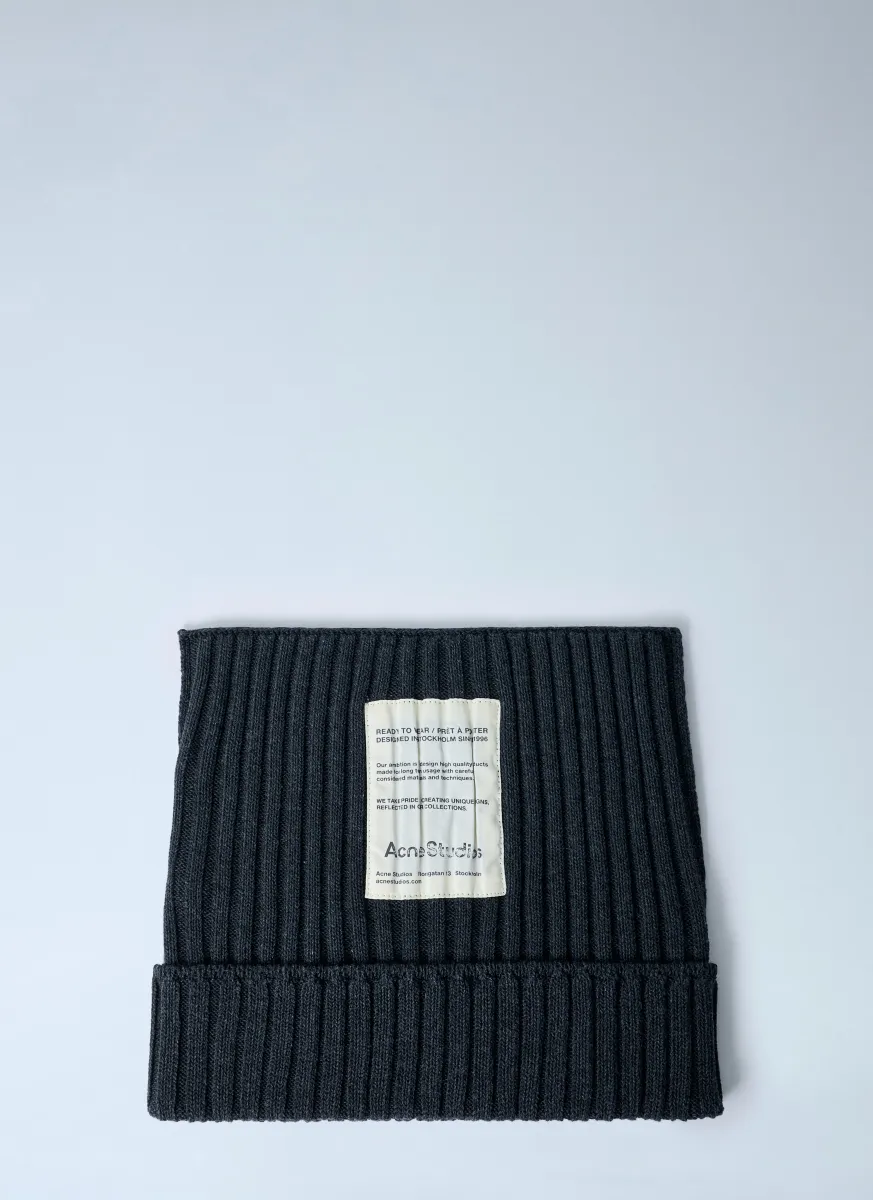 Ribbed Square Beanie Hat