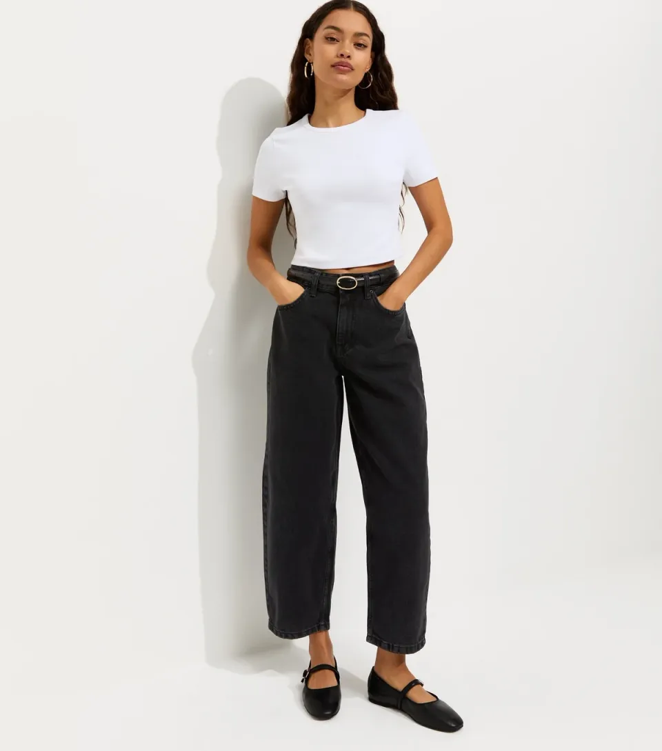 Women's Petite Black Cotton Tapered Ankle Barrel Leg Jeans