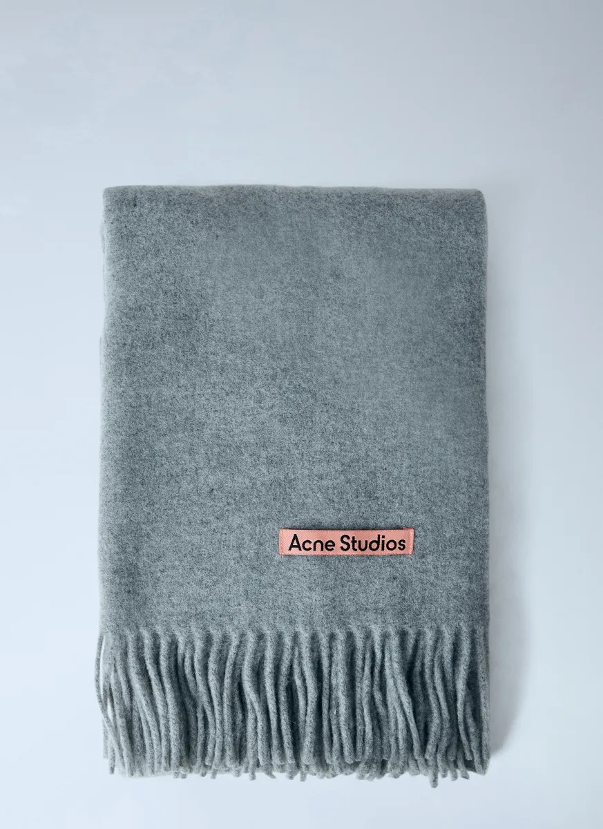 Narrow Fringe Wool Scarf