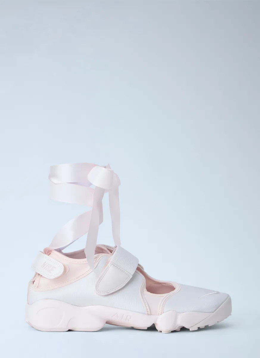 Air Rift SE Sneakers