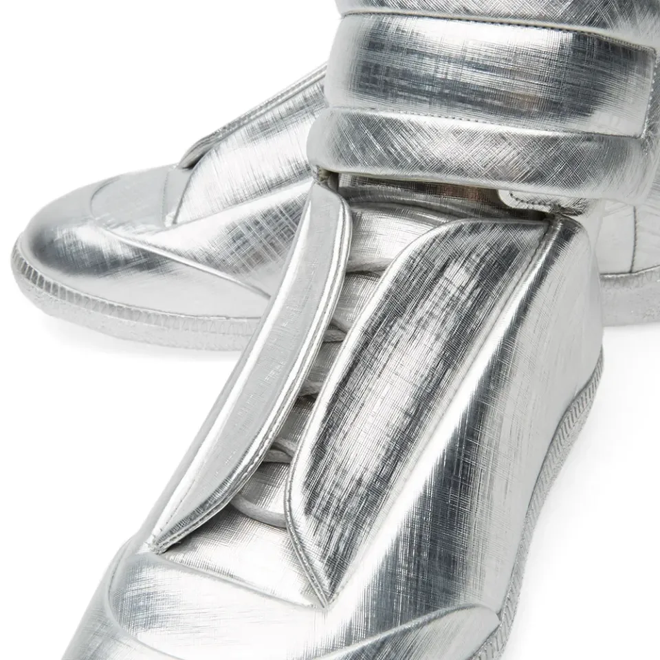 22 Textured Metallic Future High Sneaker