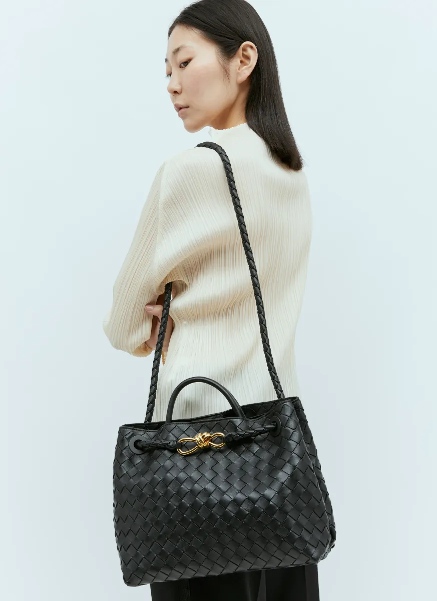 Medium Andiamo Handbag