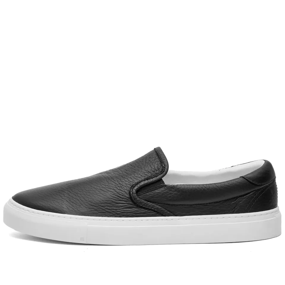 Garda Slip On