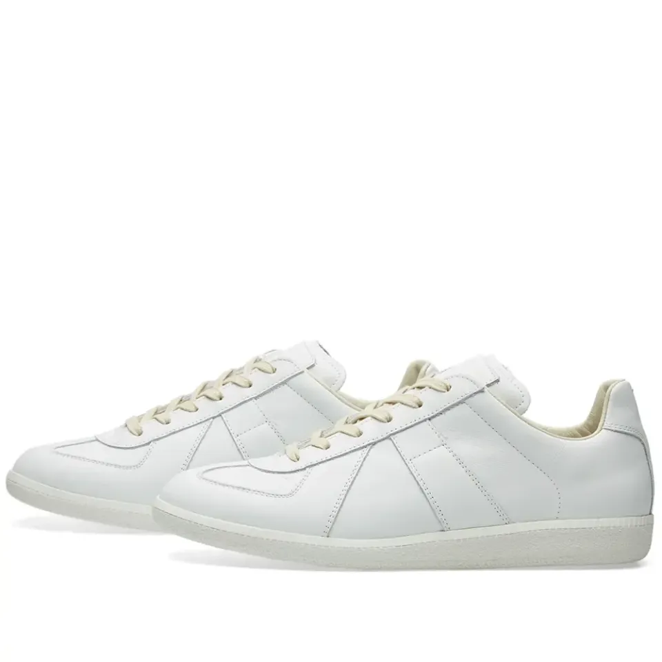 22 Replica Low Tonal Sneaker