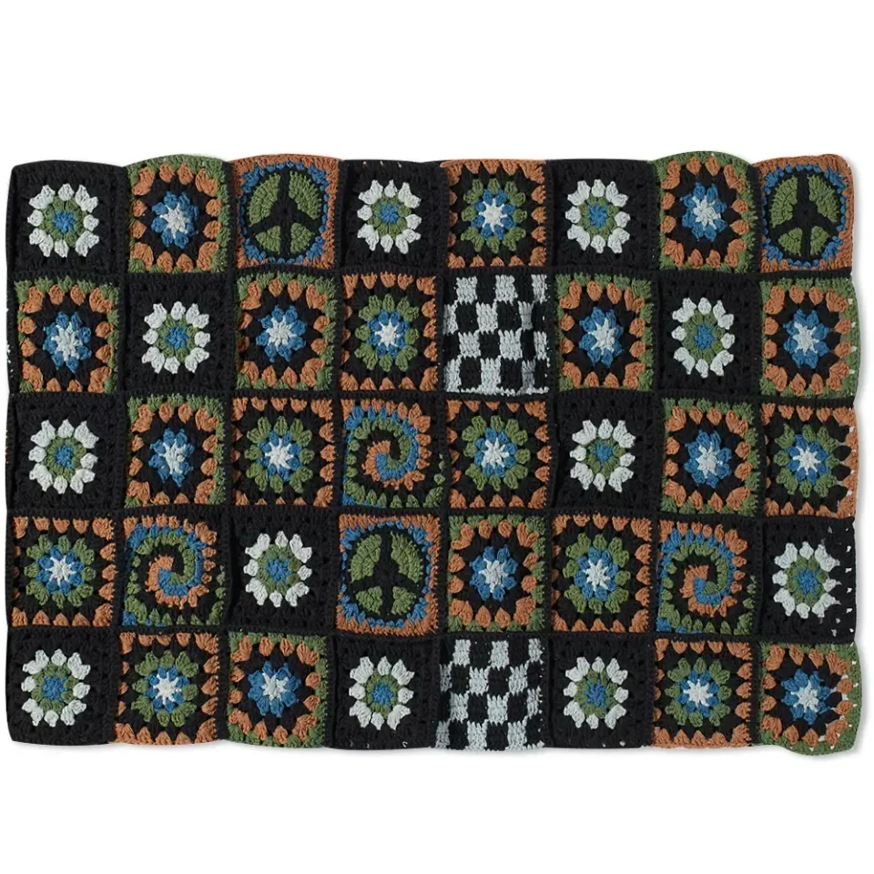 Story MFG Piece Crochet Scarf