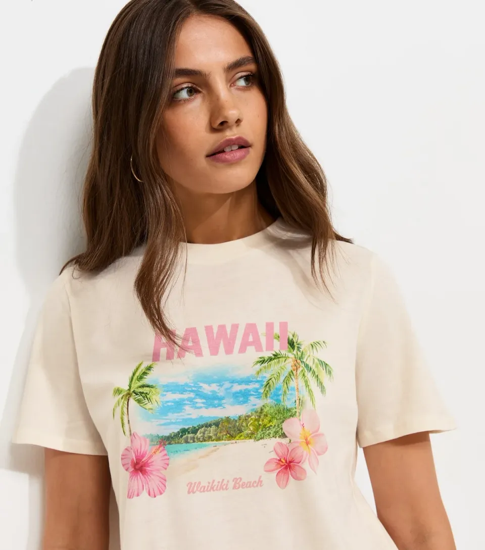Women's Off White Cotton Hawaii Print Relaxed T-Shirt