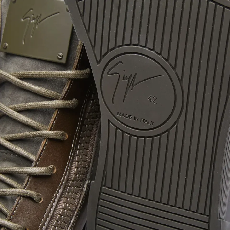 Shark Sole Mid Sneaker