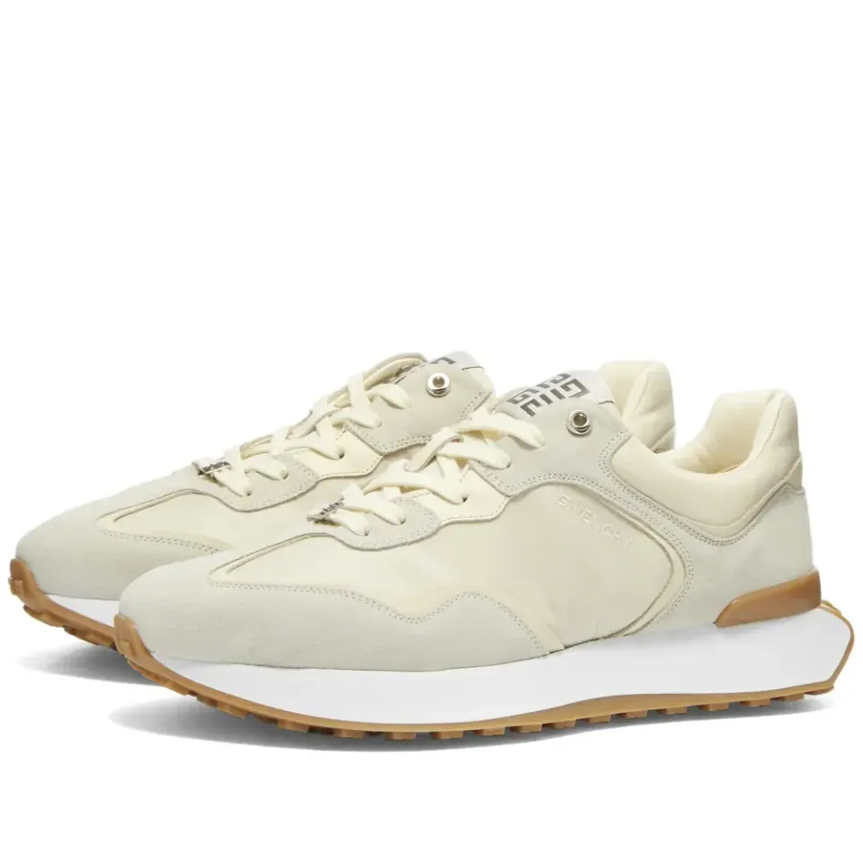 GIVRunner Sneaker