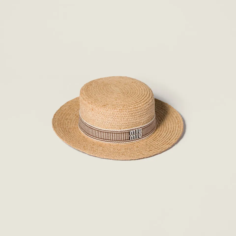 Raffia hat