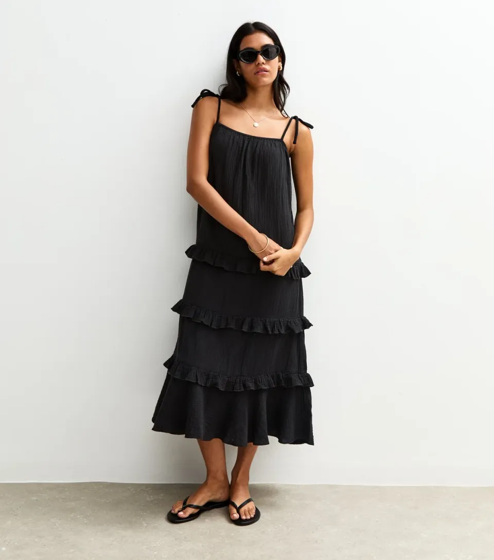 Women's Black Crinkled Frilly Trim Midi Dress