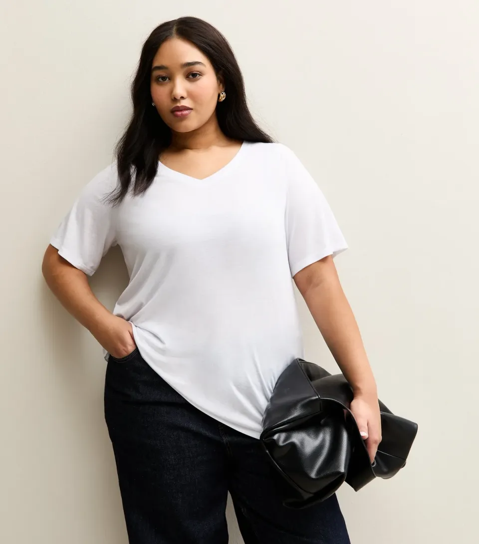 Women's Plus Size White V-Neck T-Shirt Curves