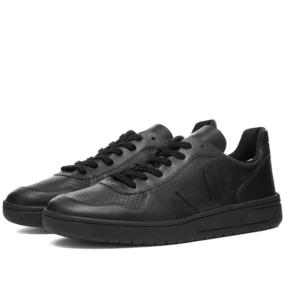 V-10 Leather Basketball Sneaker