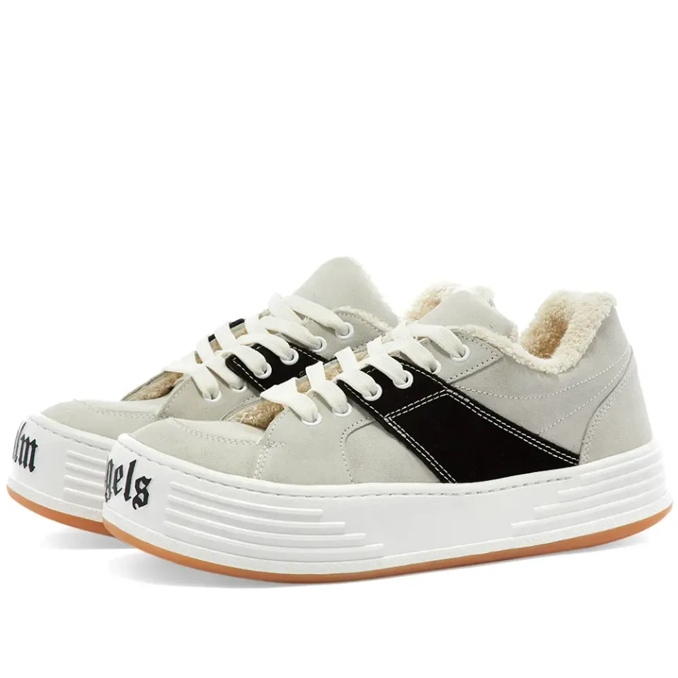 Logo Snowboarding Sneaker