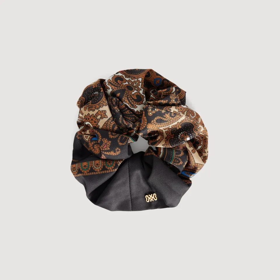 Scarf print scrunchie