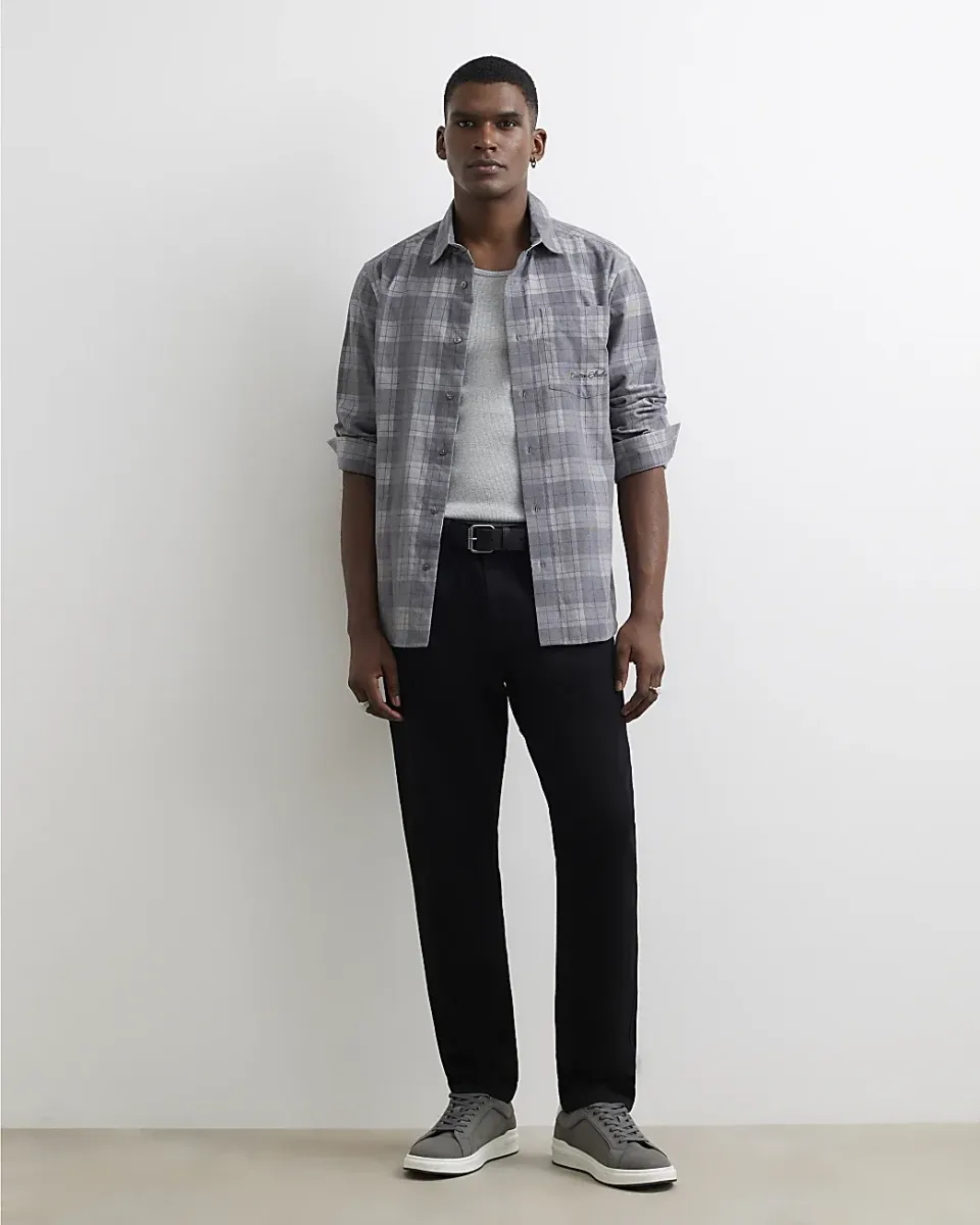 Tapered Fit Essential Stretch Jeans