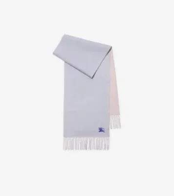 Reversible Cashmere Scarf in Mist blue/sugar pink