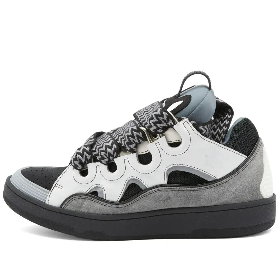 Curb Sneaker