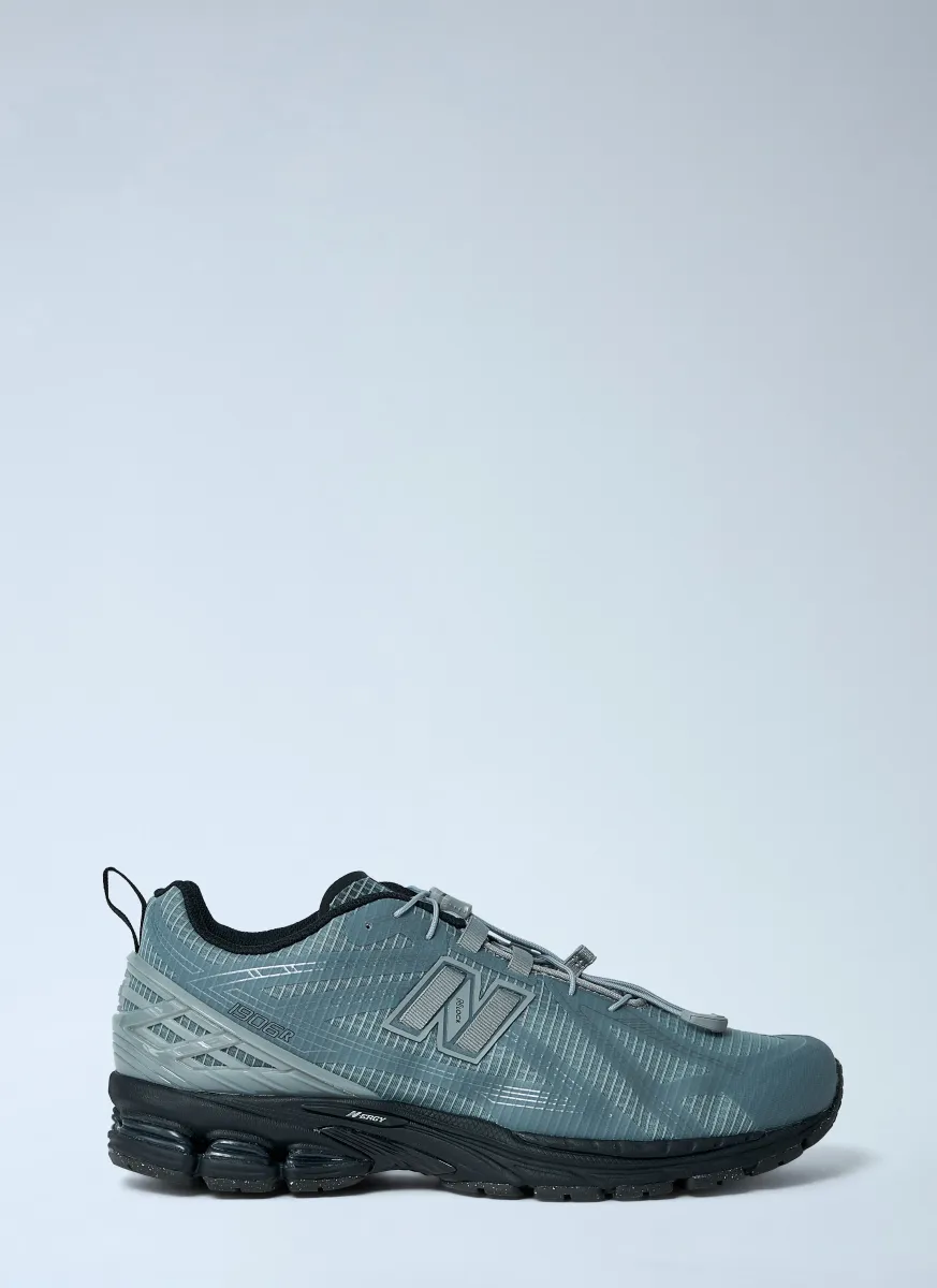 1906R Sneakers