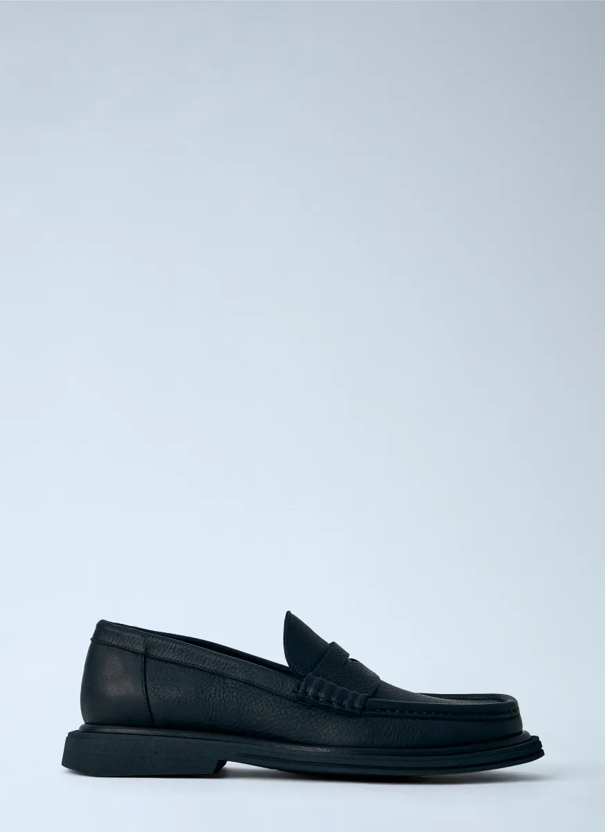 Anglo-Santa Loafers