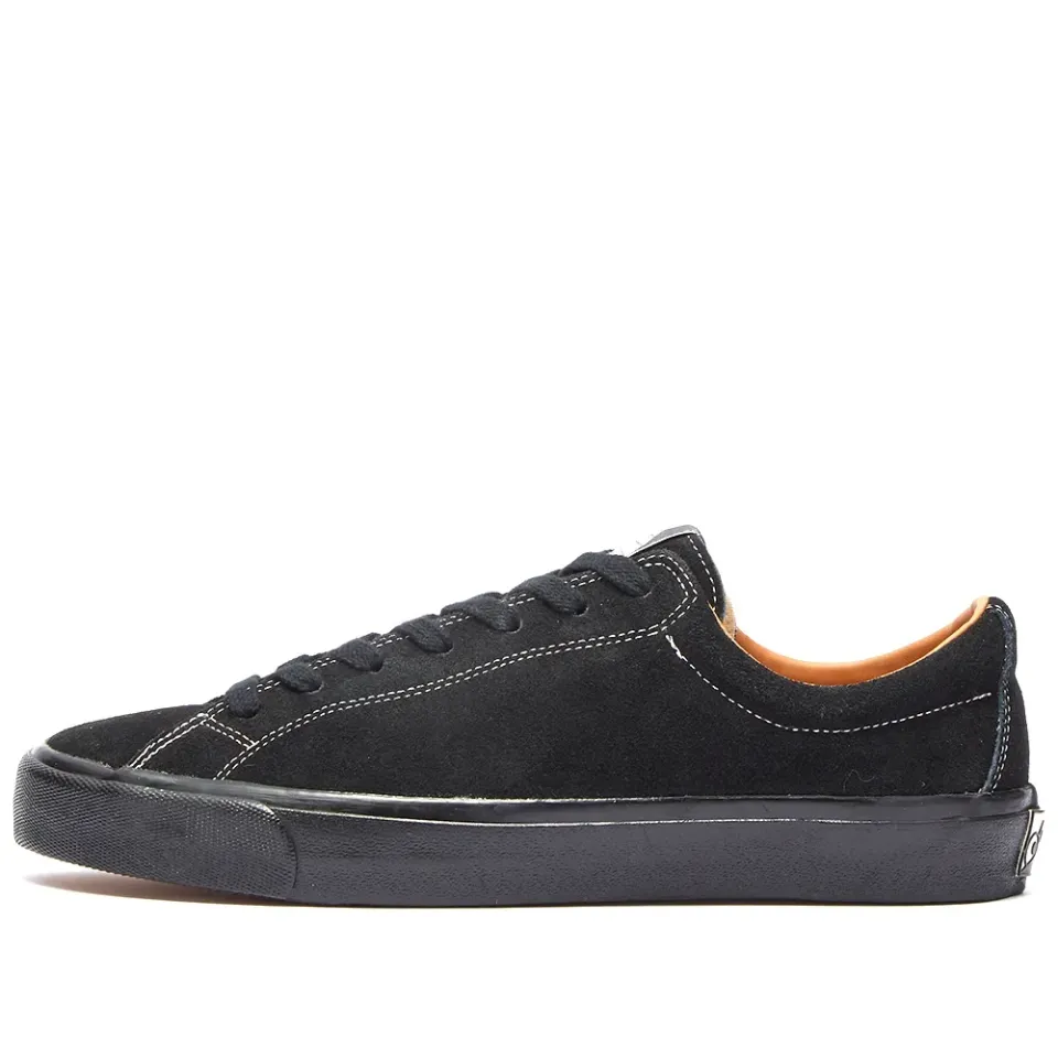 Suede 03 Low Sneaker