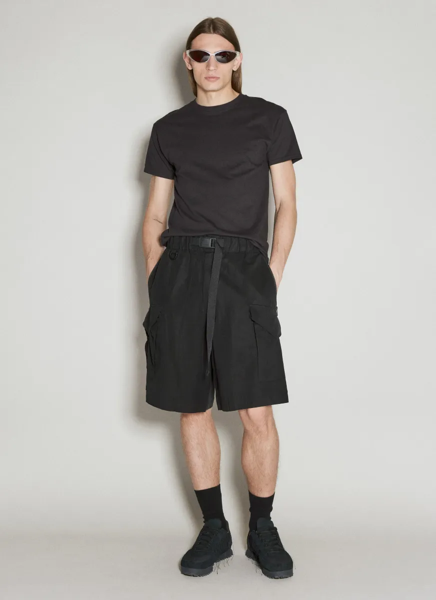 Zip Pockets Bemuda Shorts
