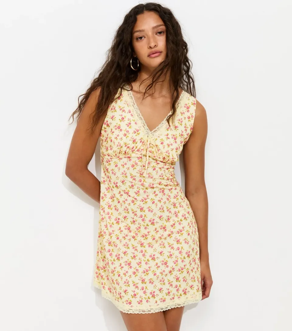Women's Yellow Floral Lace Trim Sleeveless Mini Dress