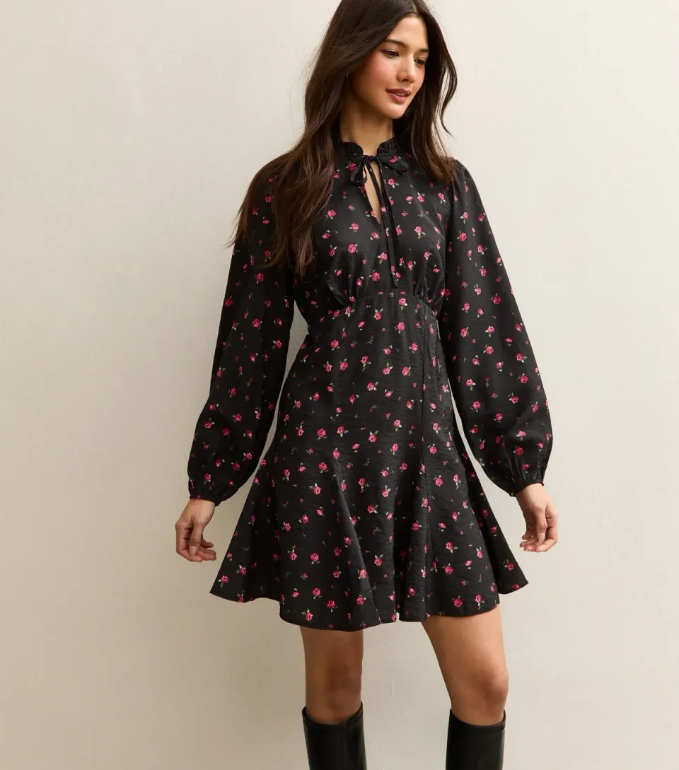 Women's Black Ditsy Floral Godet Mini Dress
