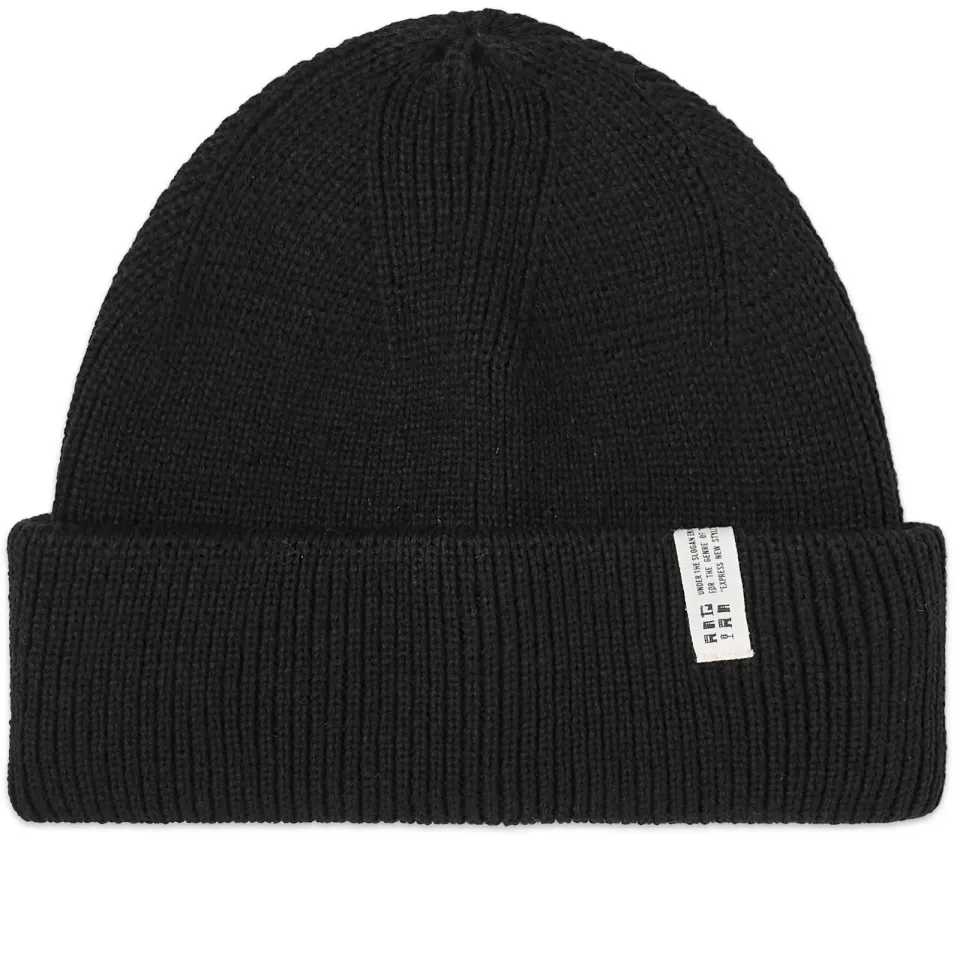 Label Essential Beanie