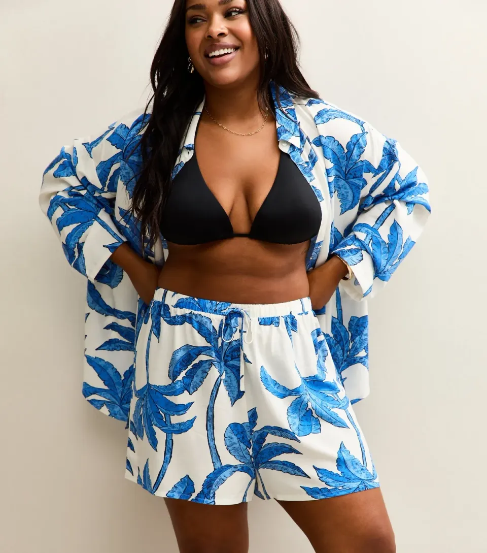 Women's Plus Size Blue Palm Leaf Beach Shorts Curves