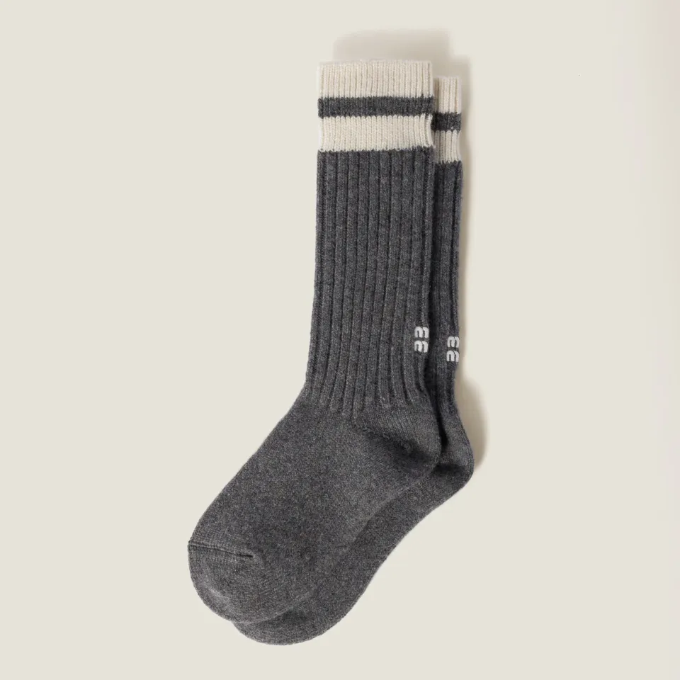 Wool and cashmere socks