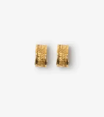 Engraved Check Hoop Earrings in Gold