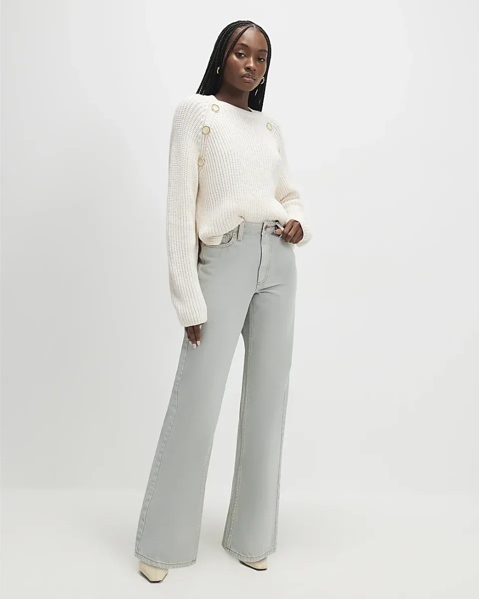 Relaxed Straight Jeans