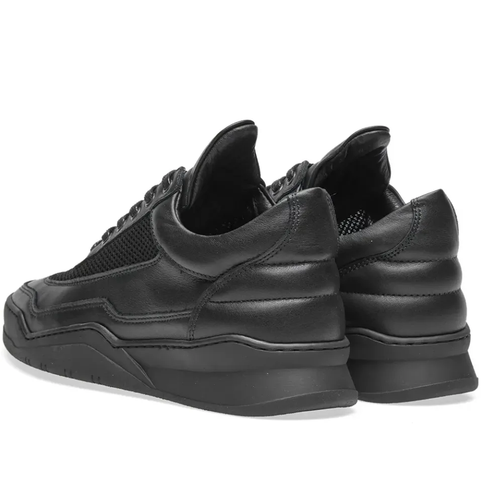 Low Top Sneaker