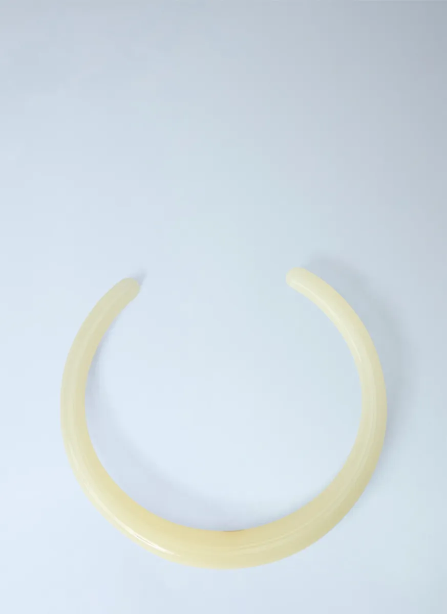 Sculpted Collar