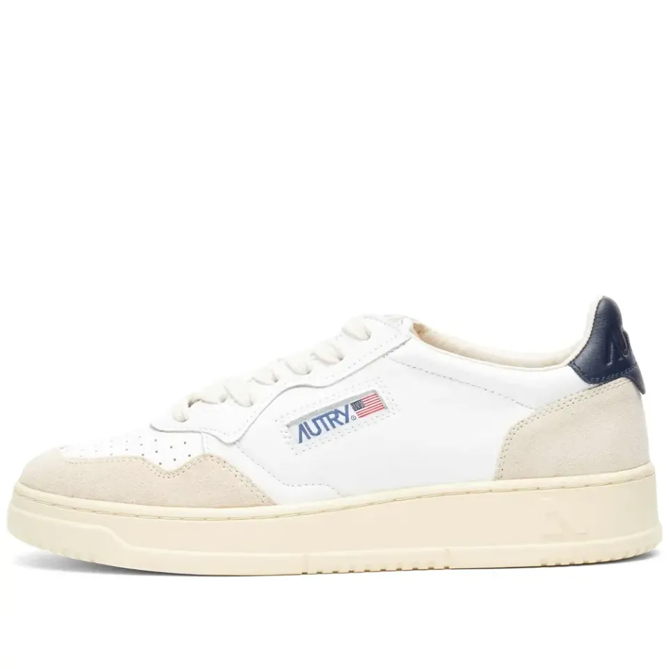 Medalist Low Sneaker