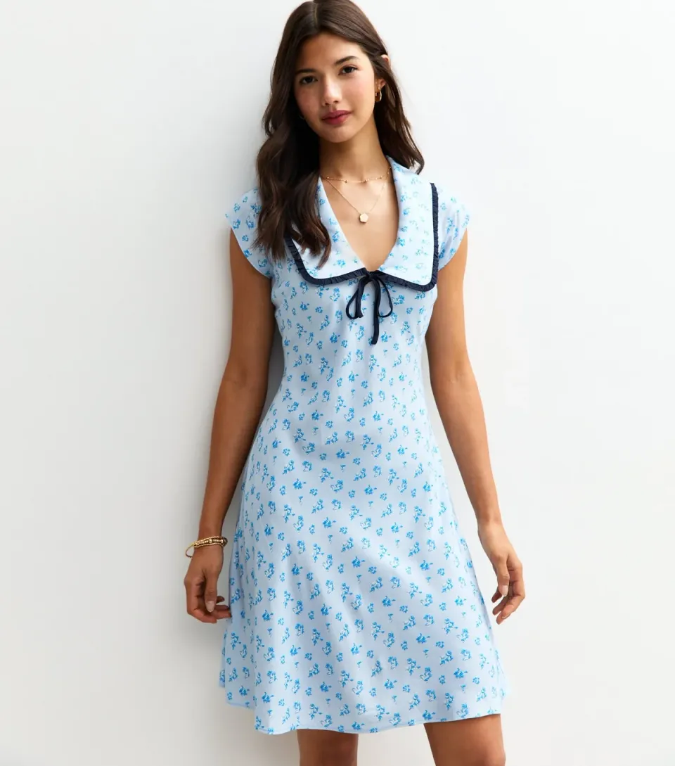 Women's Light Blue Floral Print Collared Mini Dress