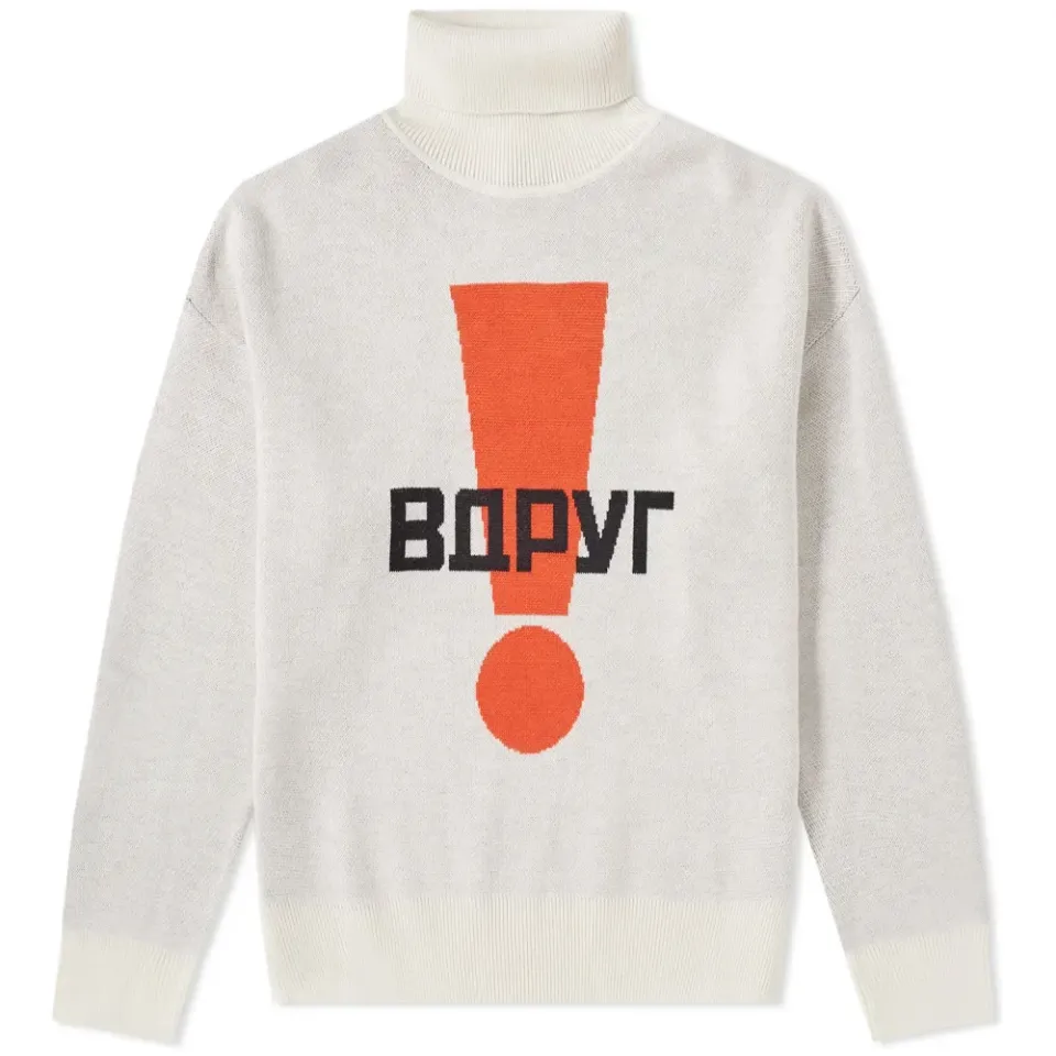 Graphic Turtle Neck Knit