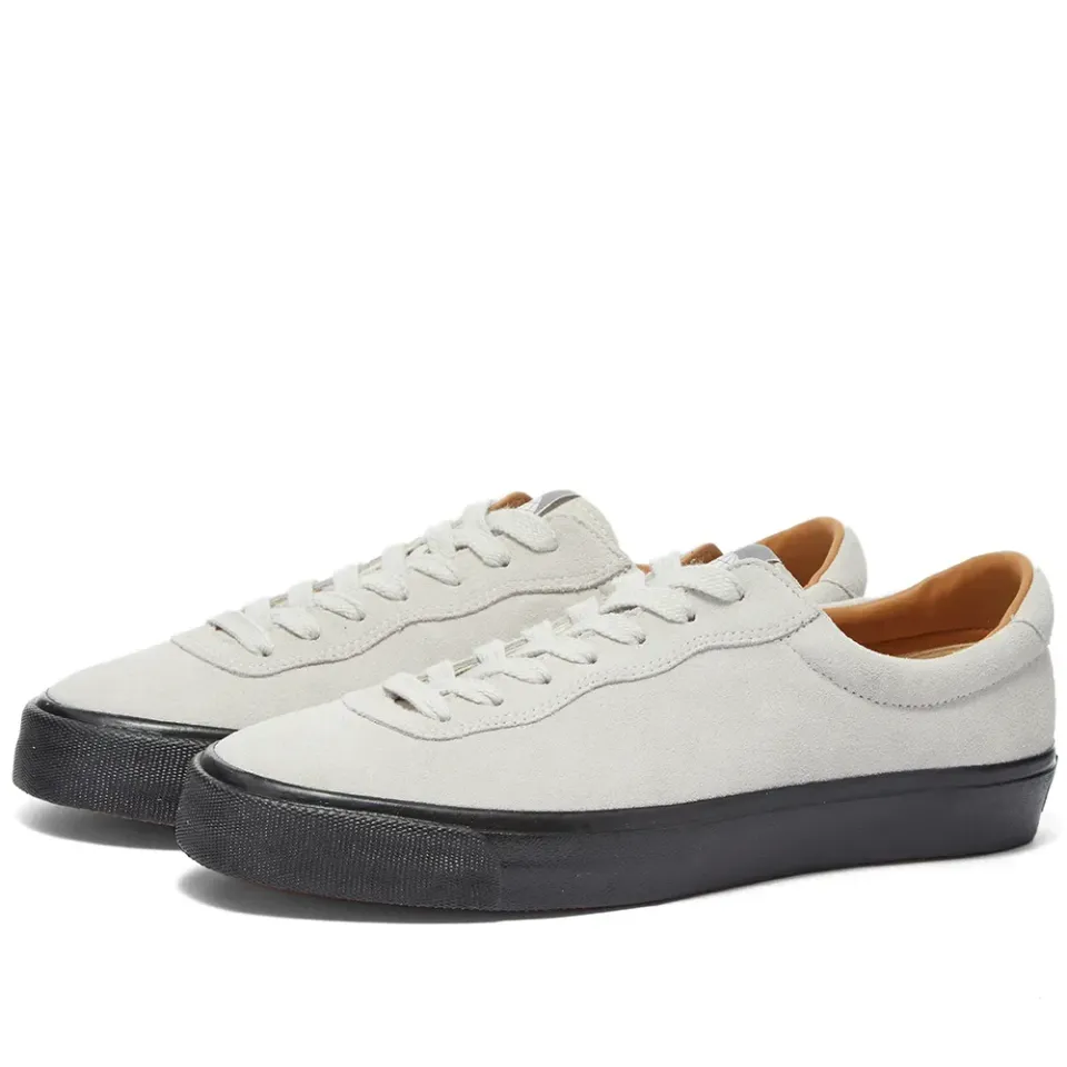 Suede 01 Low Sneaker