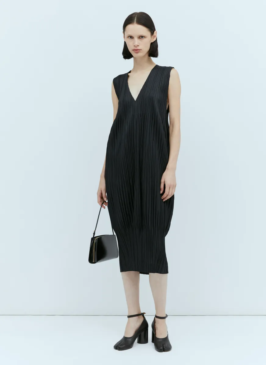 V Neck Pleated Dress