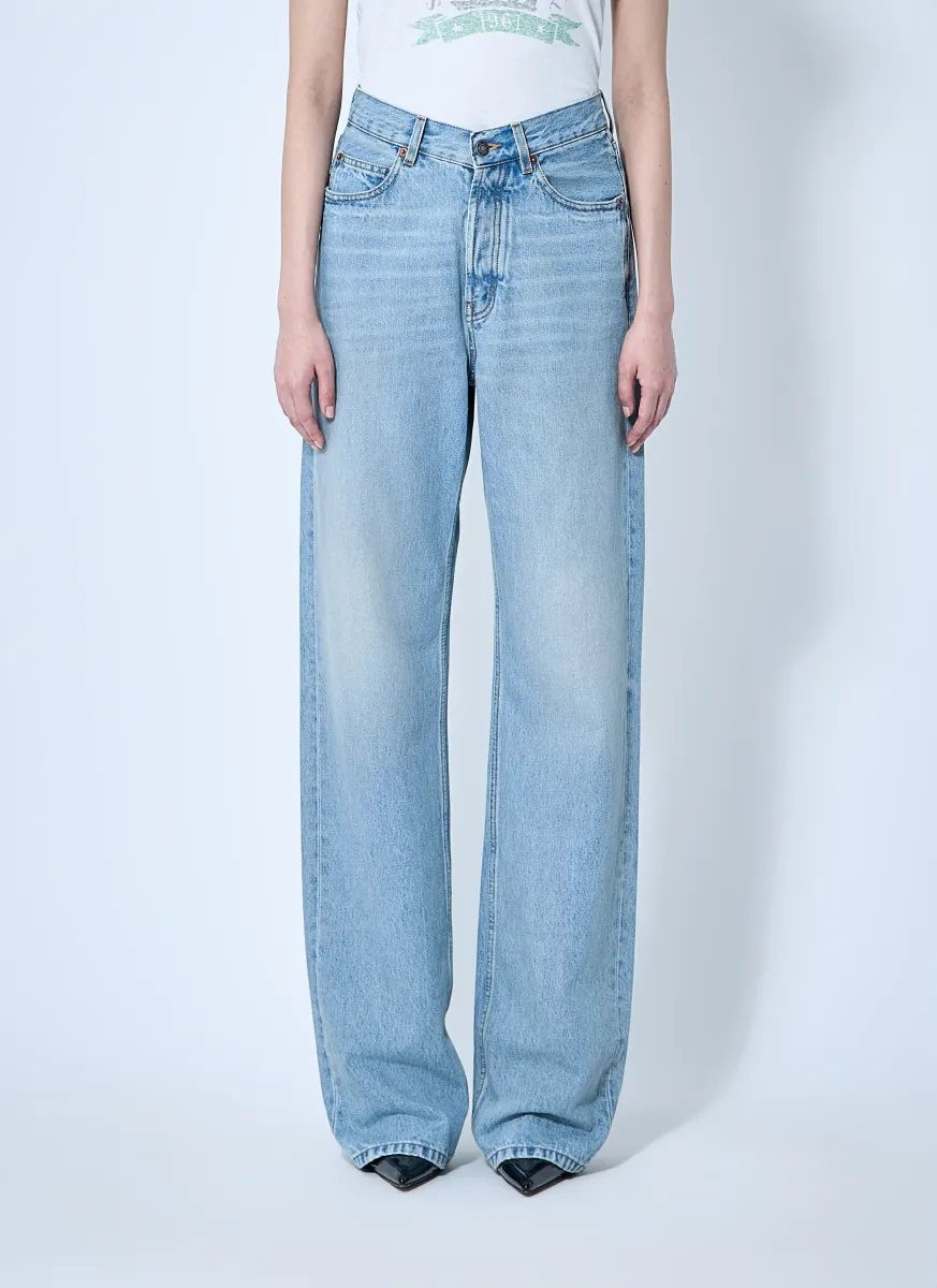 V-Waist Jeans