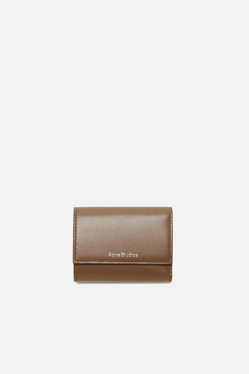 Trifold leather wallet