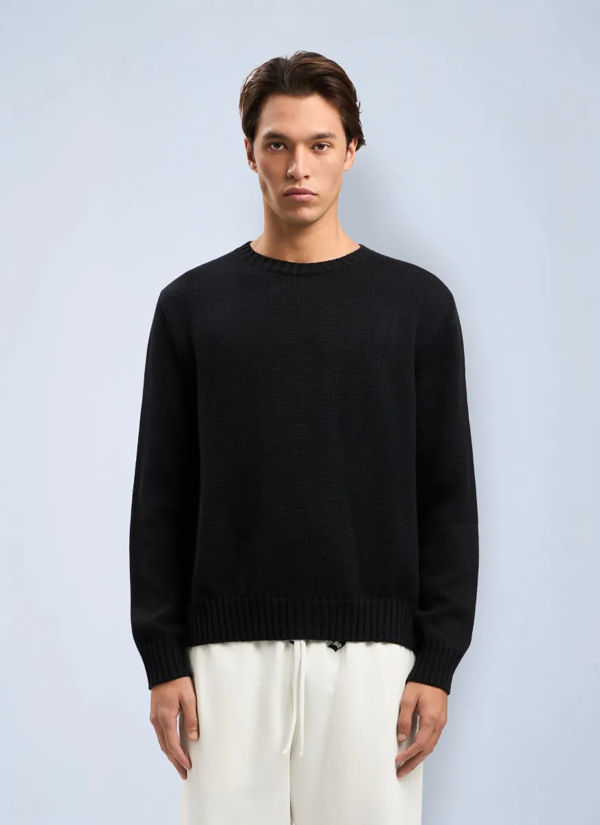 Back Curved Logo Sweater